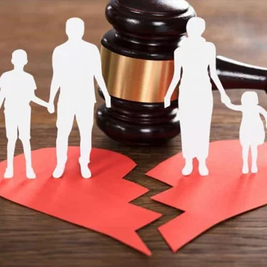АДВОКАТ У СІМЕЙНИХ СПРАВАХ